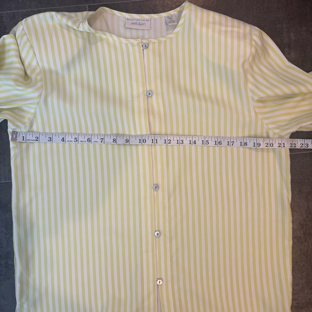 Lord & Taylor Silk Blouse chartreuse striped Vintage size 8 Spring flowy office - Picture 8 of 10